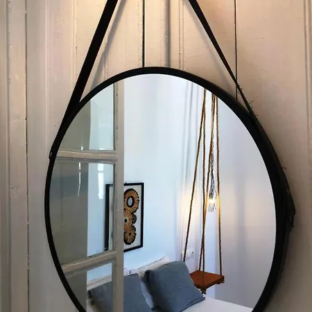 Milos Heritage 1883 * אדאמאס