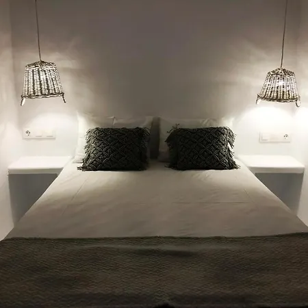 Milos Heritage 1883 Adamantas (Milos)